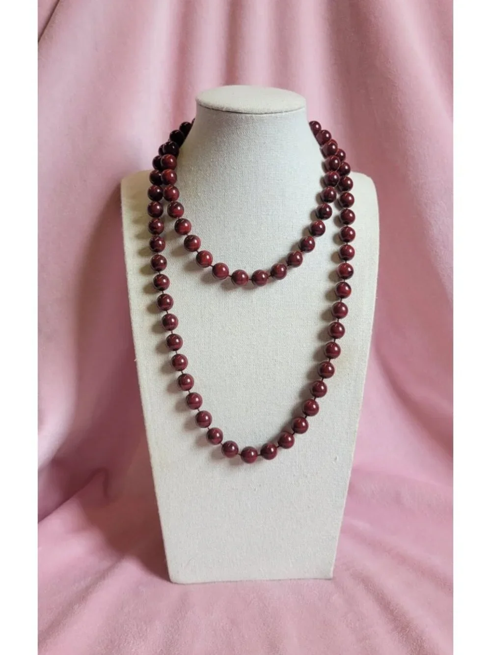 Vintage Sarah Coventry Signed Burgundy Round Beaded Long dark red Necklace N1F